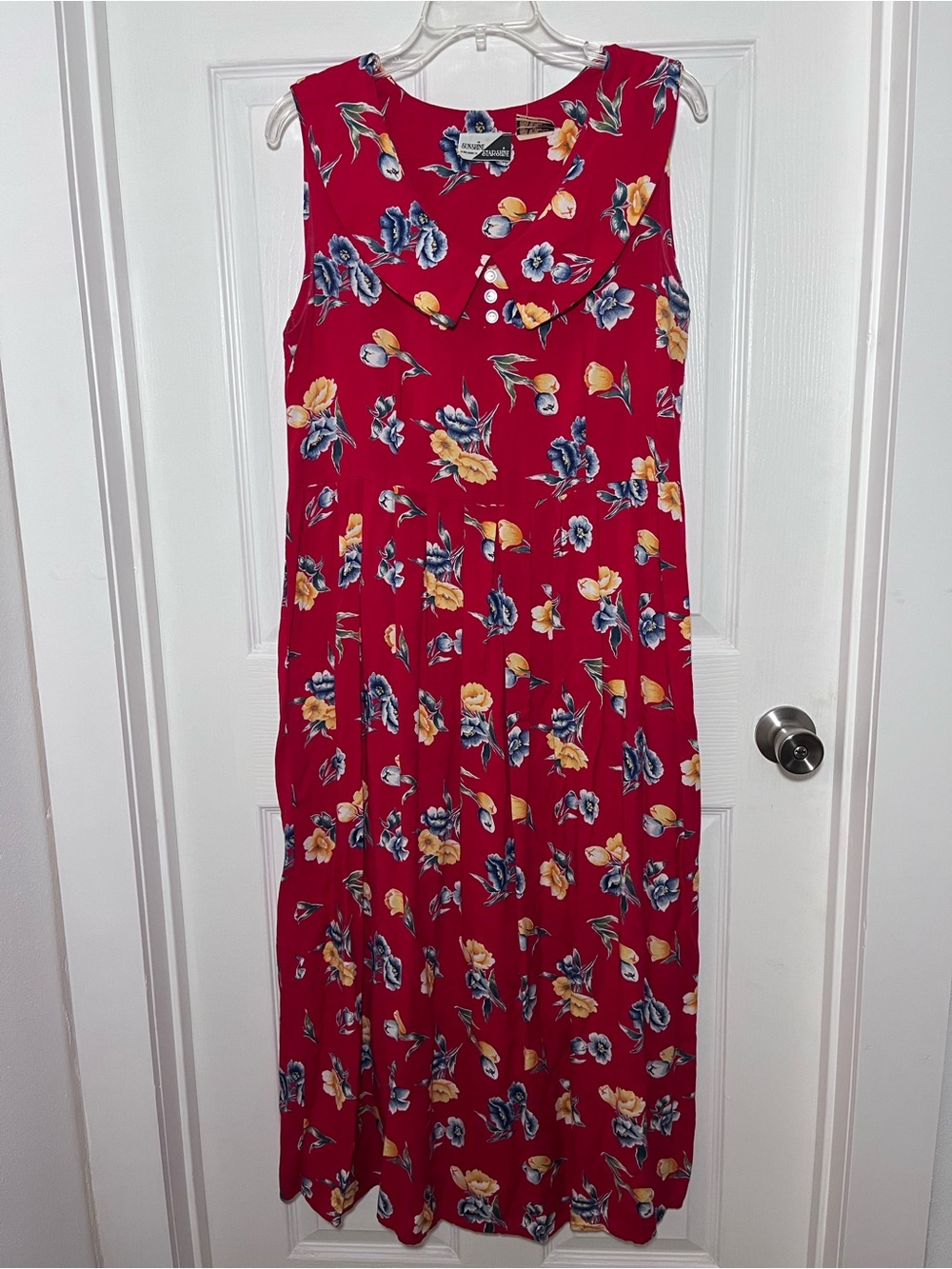 Sunshine Starshine VTG 80’s Floral Red Midi Dress with Scoop Neck